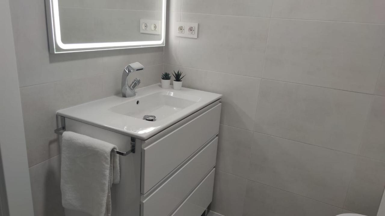 Casa Gascona Con Parking, Wifi Y Netflix Gratis!! By Delabra Apartments Oviedo Buitenkant foto